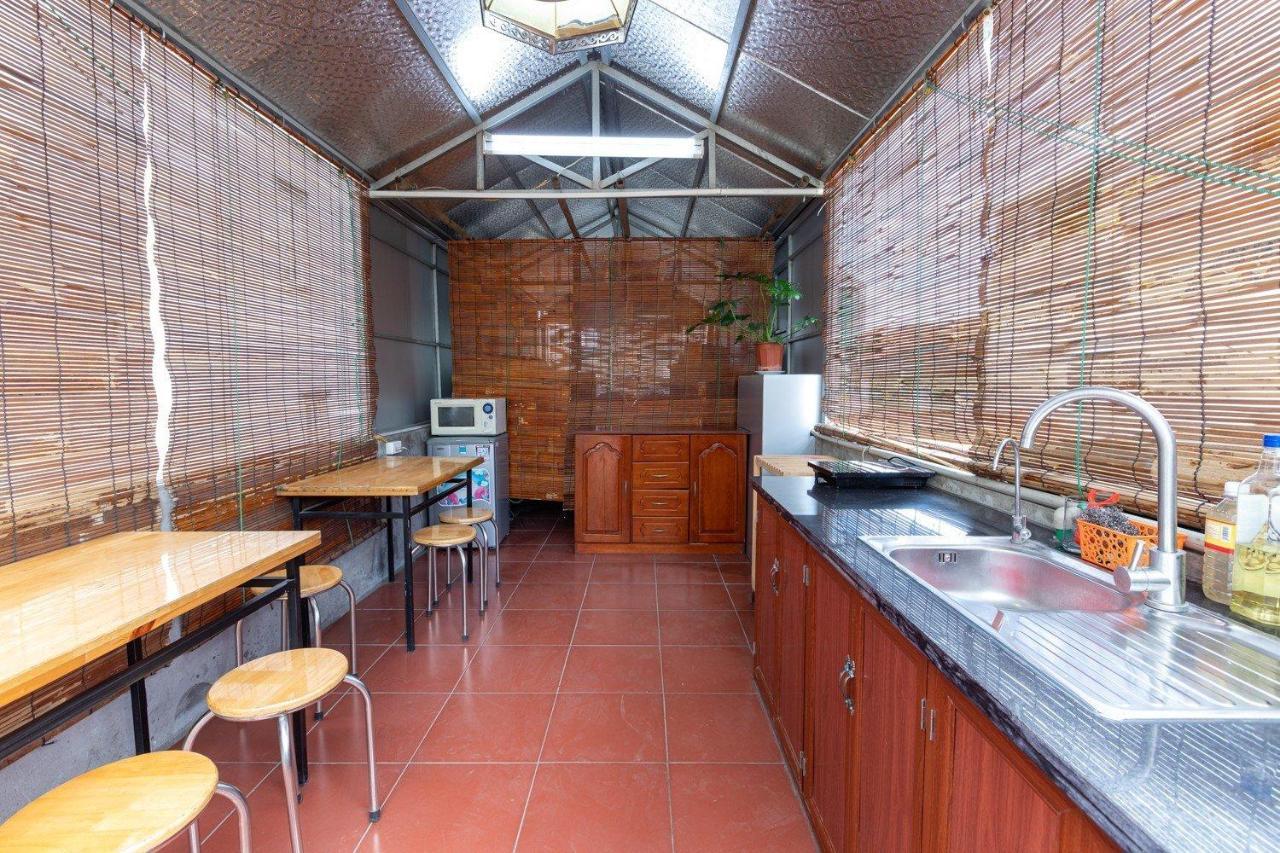 Nusmile Home & Travel 22 Hang Non, Old Town Hanoi Buitenkant foto